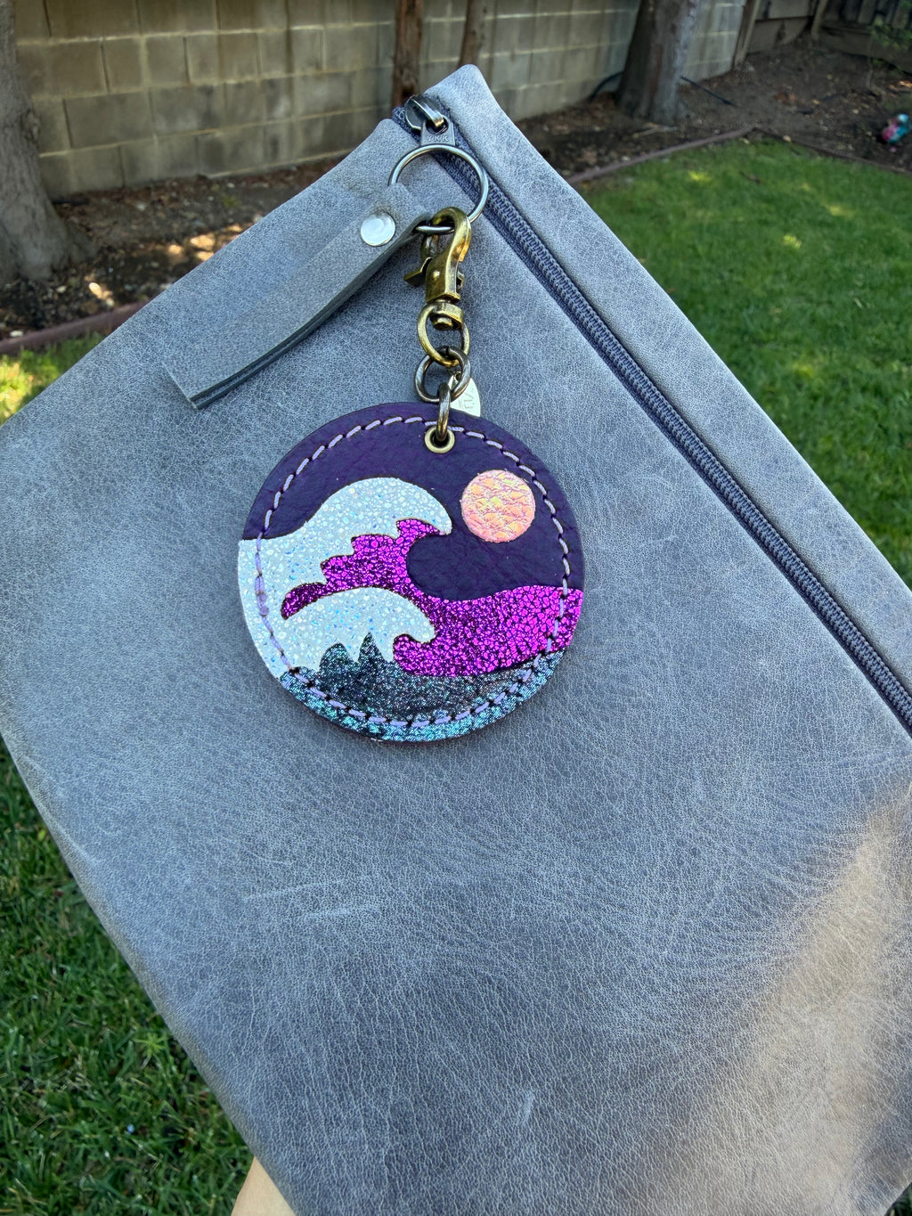 Dark purple bison Mini wave