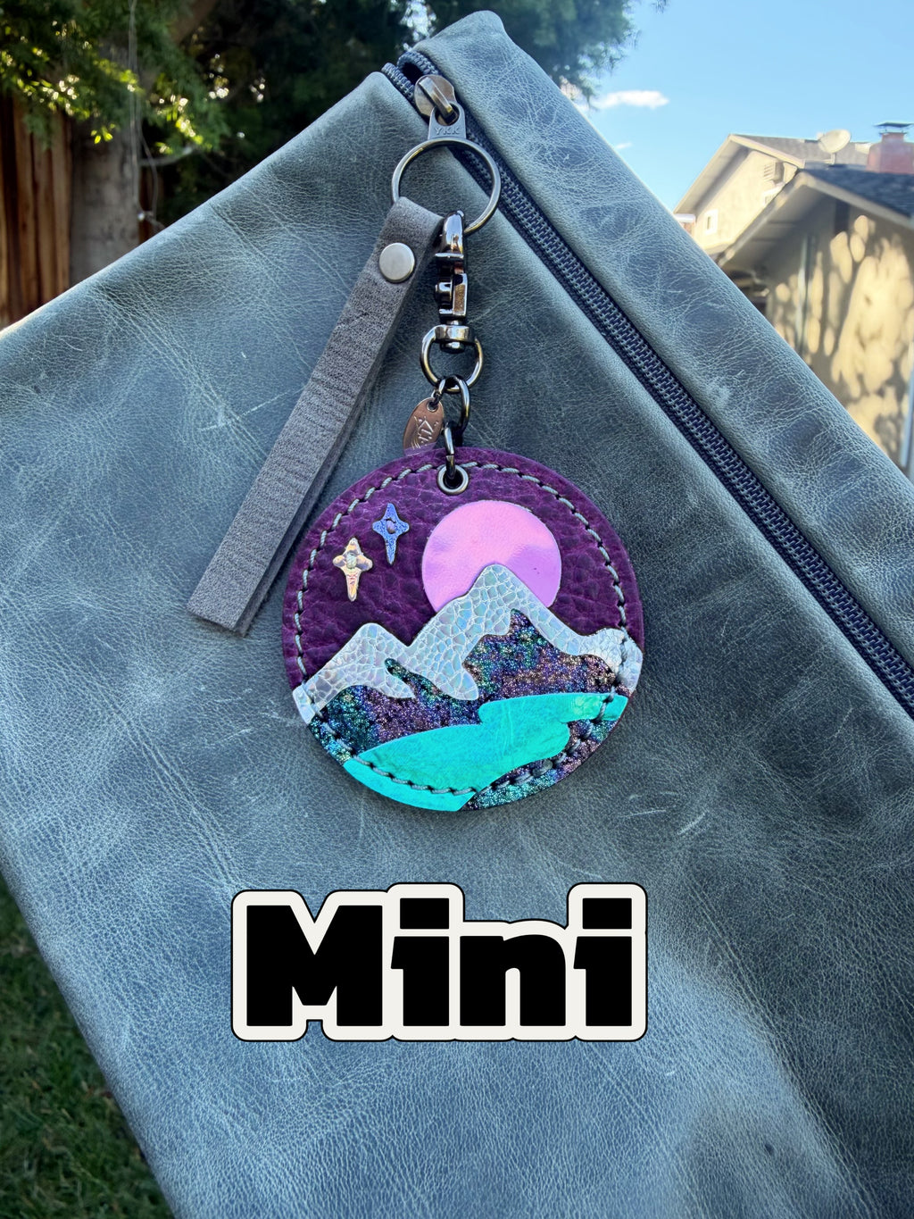 Mini mountain - Grape bison