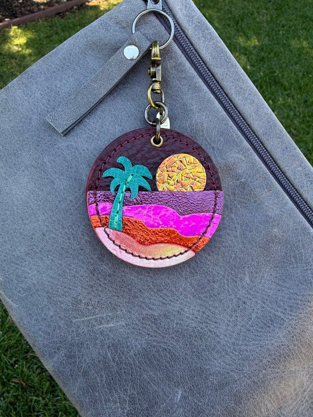Dark cherry Mini beach